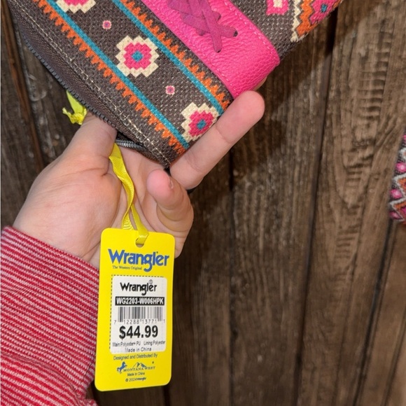 Wrangler Pink and Brown Women's Wallet with Tribal Pattern - Picture 4 of 4